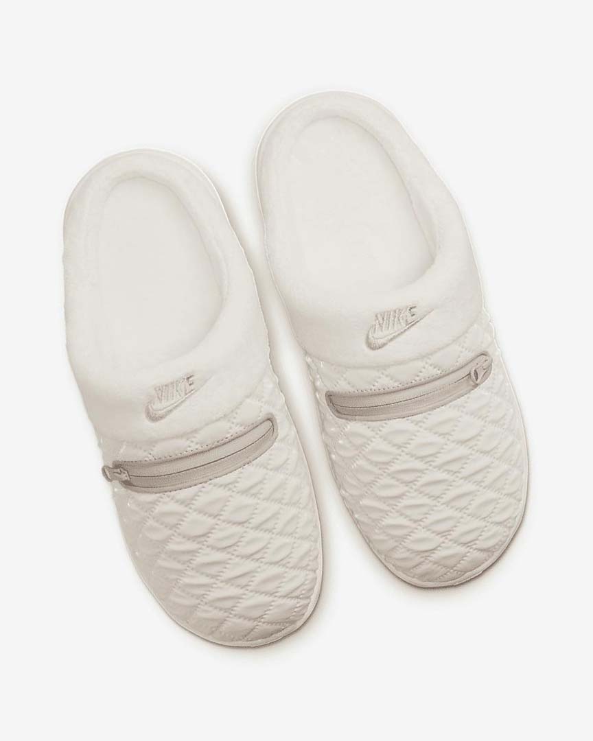 Light Brown / White / Grey Women's Nike Burrow SE Slippers | UK5254