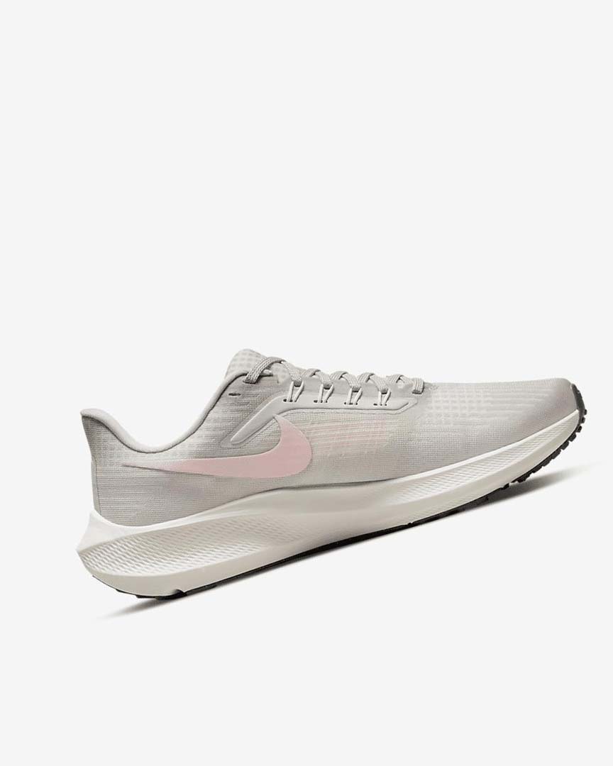 Light Brown Women's Nike Air Zoom Pegasus 39 Running Shoes | UK2608