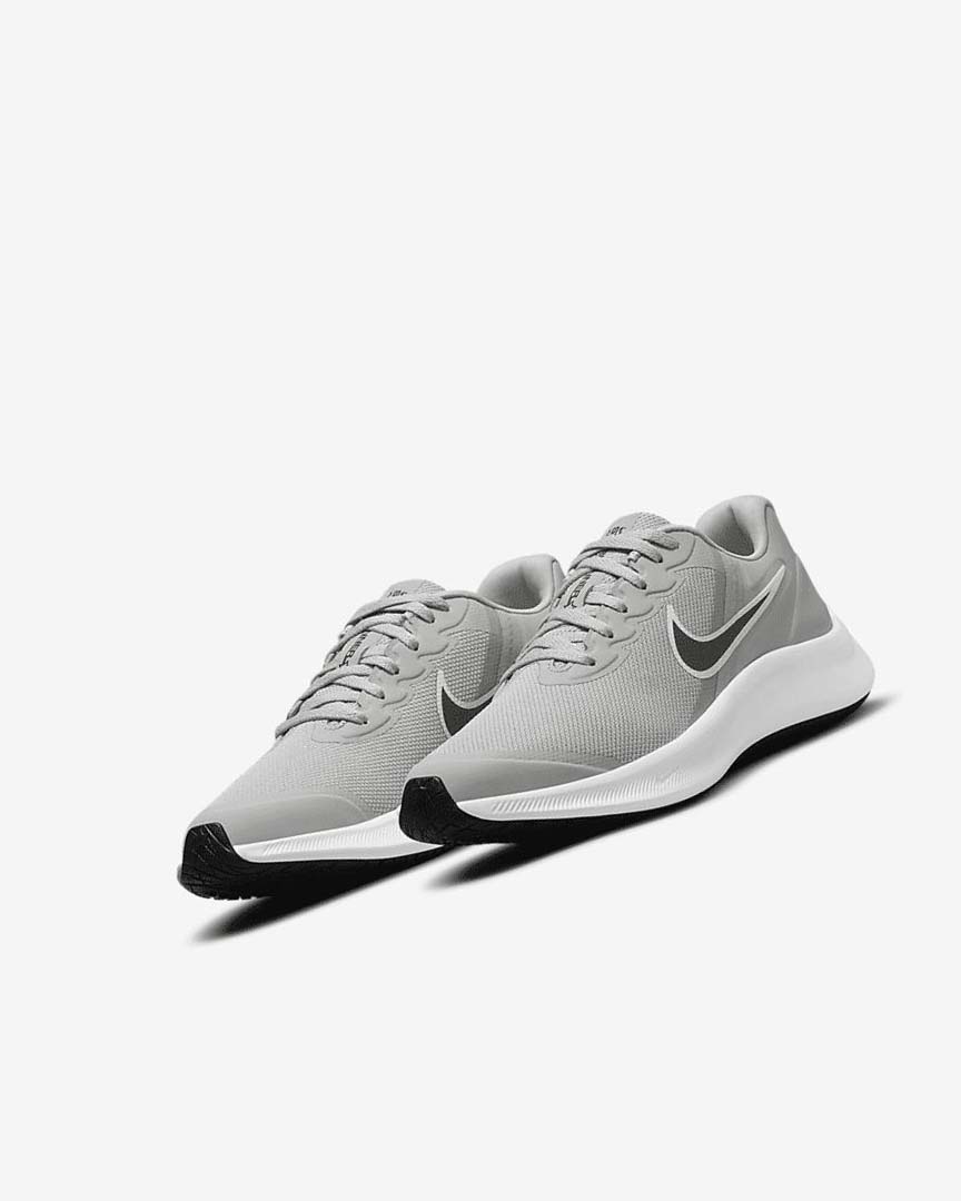 Light Grey / Grey / Black Boys' Nike Star Runner 3 Running Shoes | UK1148