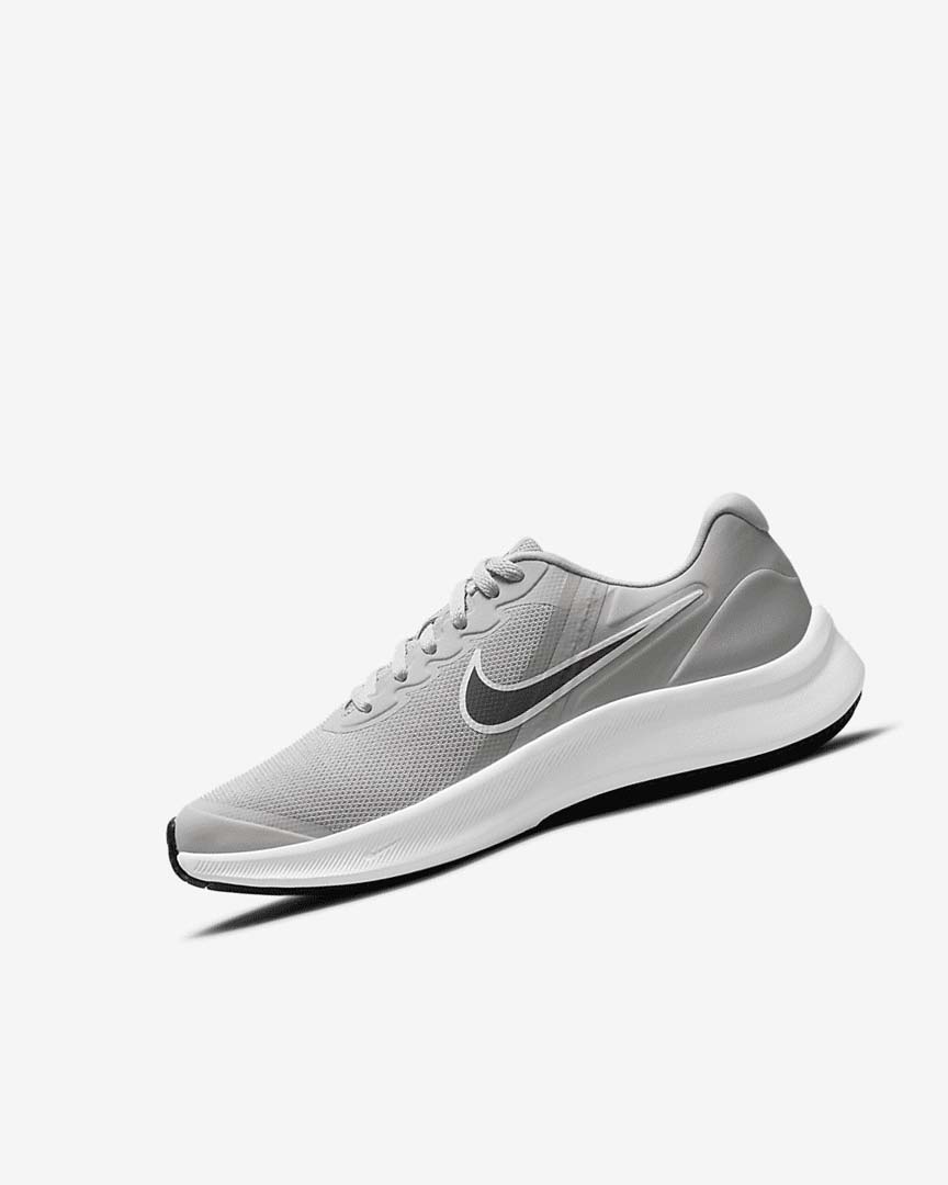 Light Grey / Grey / Black Girls\' Nike Star Runner 3 Running Shoes | UK2256