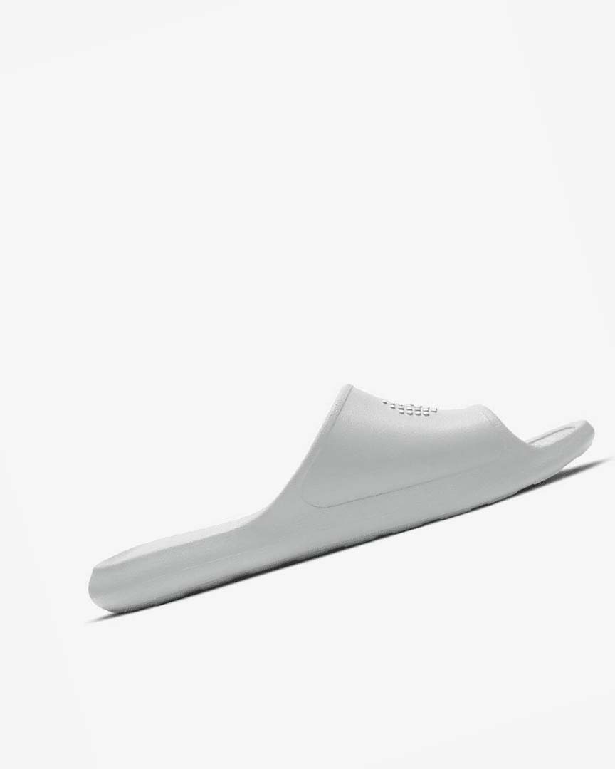 Light Grey / White Men's Nike Victori One Slides | UK2312