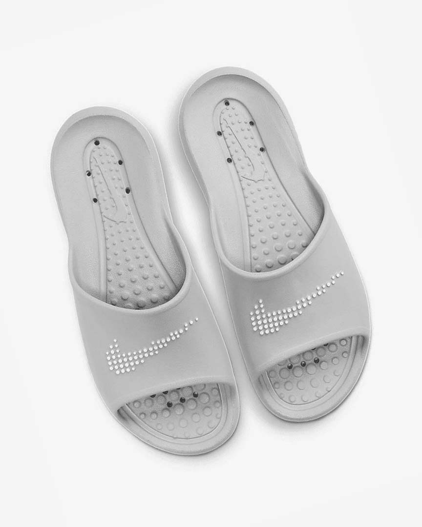 Light Grey / White Men's Nike Victori One Slides | UK2312