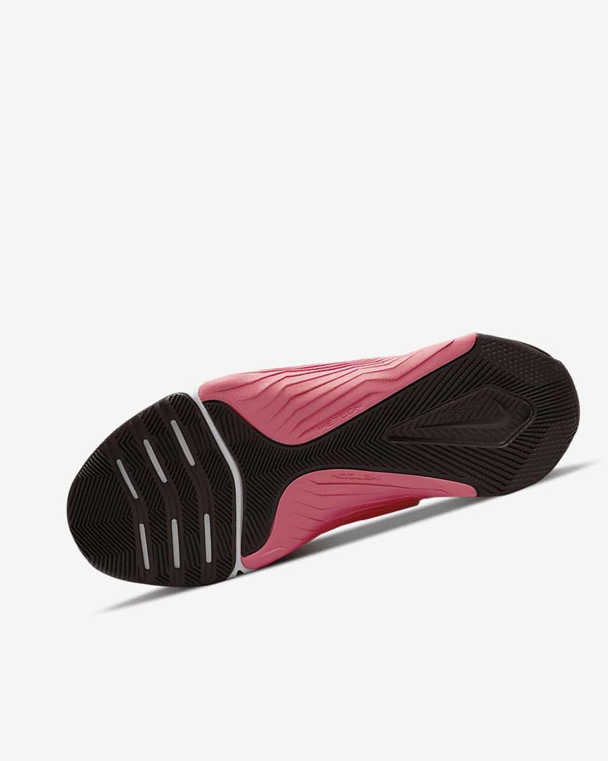 Light Pink / Pink / Metal Women's Nike Metcon 7 Training Shoes | UK2739