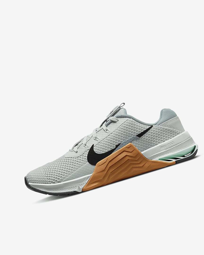 Light Silver / Olive / Black Women\'s Nike Metcon 7 Training Shoes | UK3032