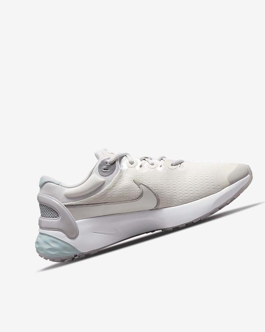 Metal / Grey Women's Nike Renew Run 3 Premium Running Shoes | UK5175