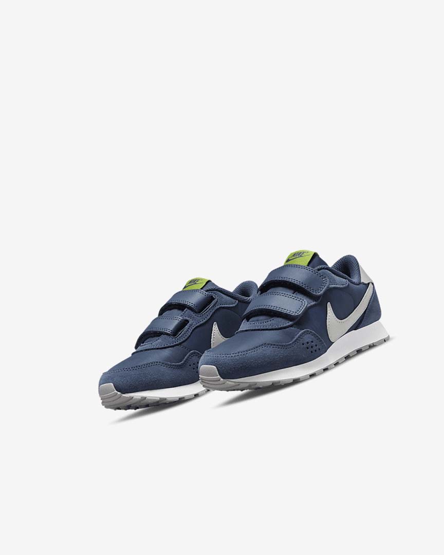 Navy / Green / Grey Girls' Nike MD Valiant Shoes | UK5498