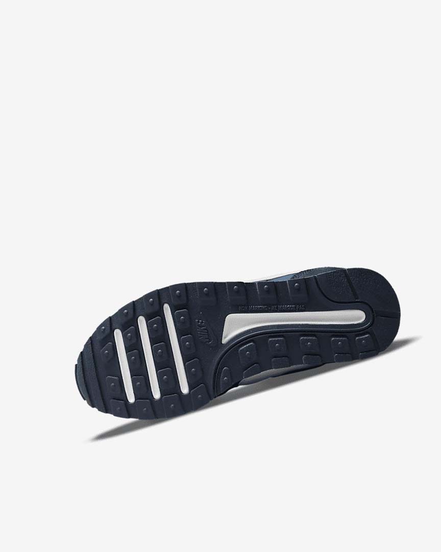 Navy / White Boys' Nike MD Valiant Shoes | UK4538