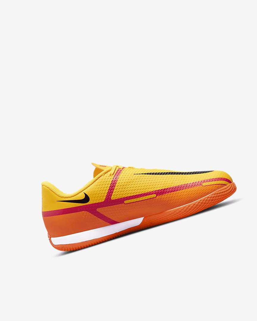 Orange / Orange / Light Red / Black Boys' Nike Jr. Phantom GT2 Academy IC Football Shoes | UK2370