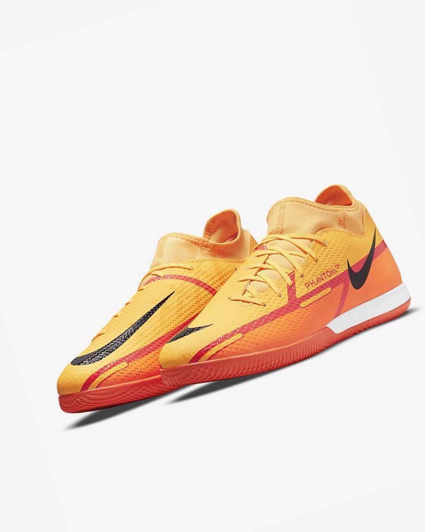 Orange / Orange / Light Red / Black Men's Nike Phantom GT2 Academy Dynamic Fit IC Football Shoes | UK2363