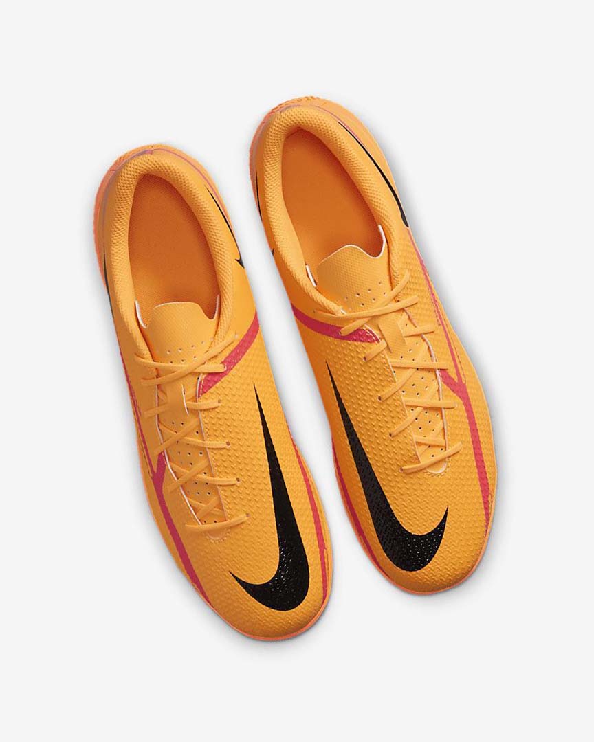 Orange / Orange / Light Red / Black Women's Nike Phantom GT2 Club IC Football Shoes | UK2797