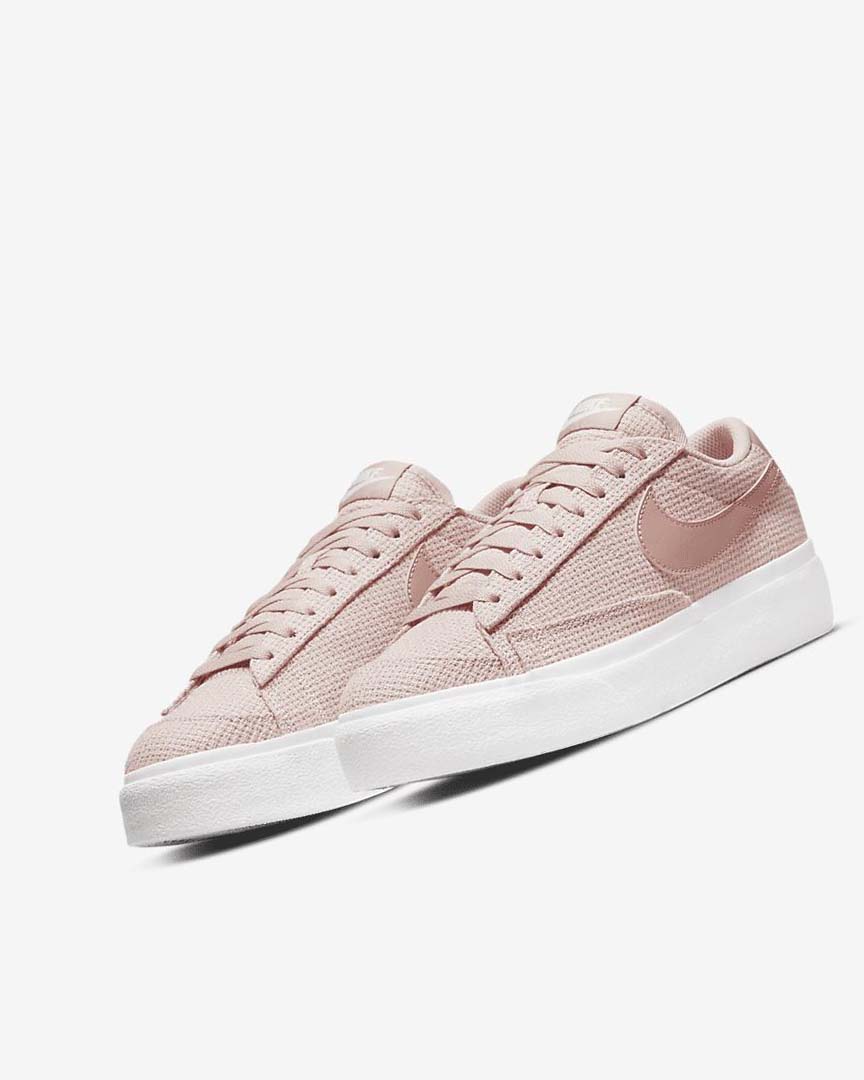 Pink / White / Pink / Rose Women's Nike Blazer Low Platform Sneakers | UK4696