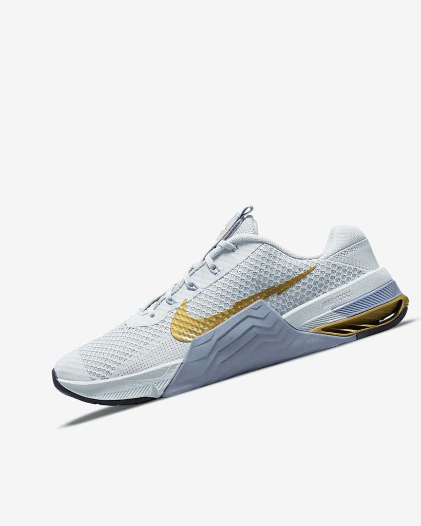 Platinum / Metal Gold Women\'s Nike Metcon 7 Training Shoes | UK3017