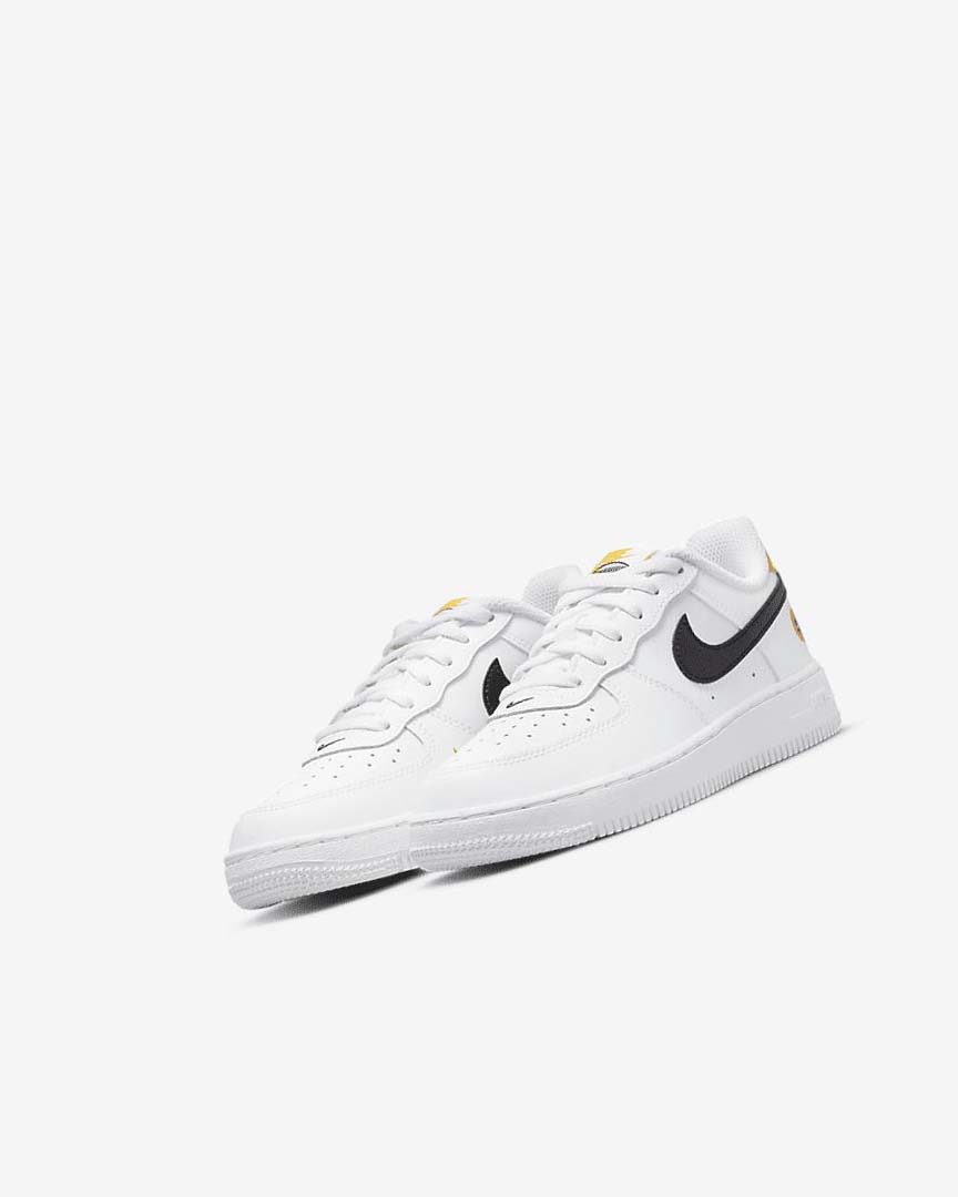 White / Black Boys' Nike Force 1 LV8 Shoes | UK4810