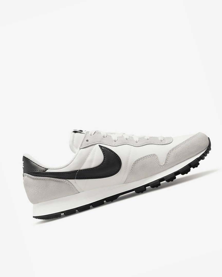 White / Black Men's Nike Air Pegasus 83 Sneakers | UK3202