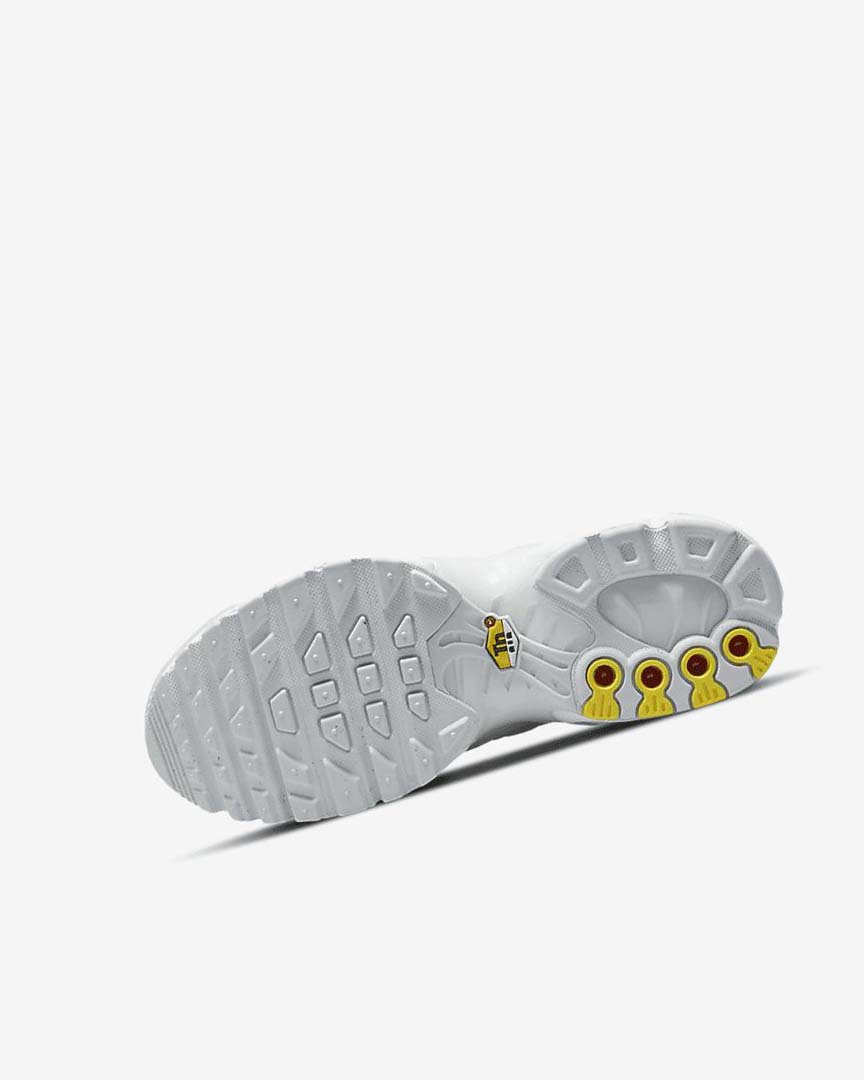 White Boys' Nike Air Max Plus Sneakers | UK5533