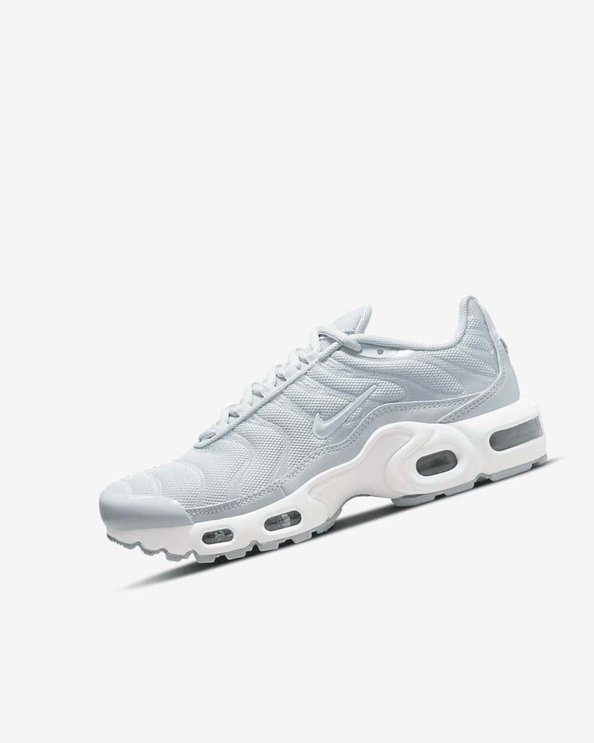 White Boys\' Nike Air Max Plus Sneakers | UK5533