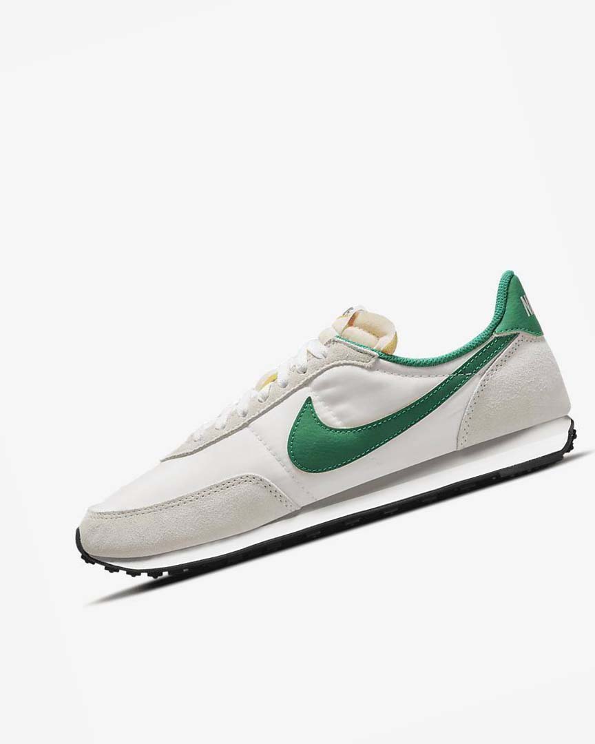 White / Green Men\'s Nike Waffle Trainer 2 Casual Shoes | UK2620