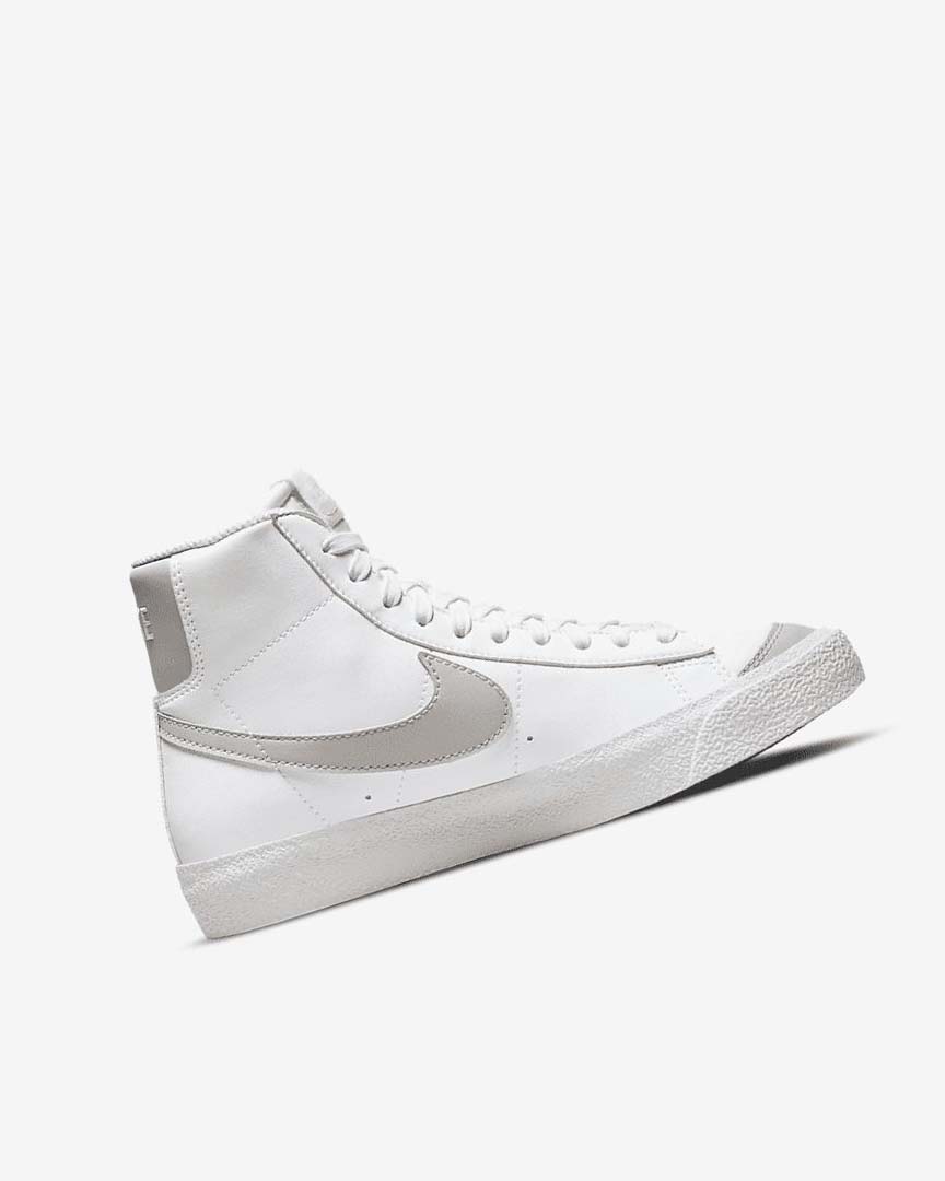 White / Light Beige Boys' Nike Blazer Mid '77 SE Sneakers | UK5592