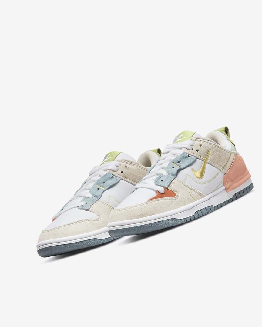 White / Light Women's Nike Dunk Disrupt 2 Sneakers | UK5170