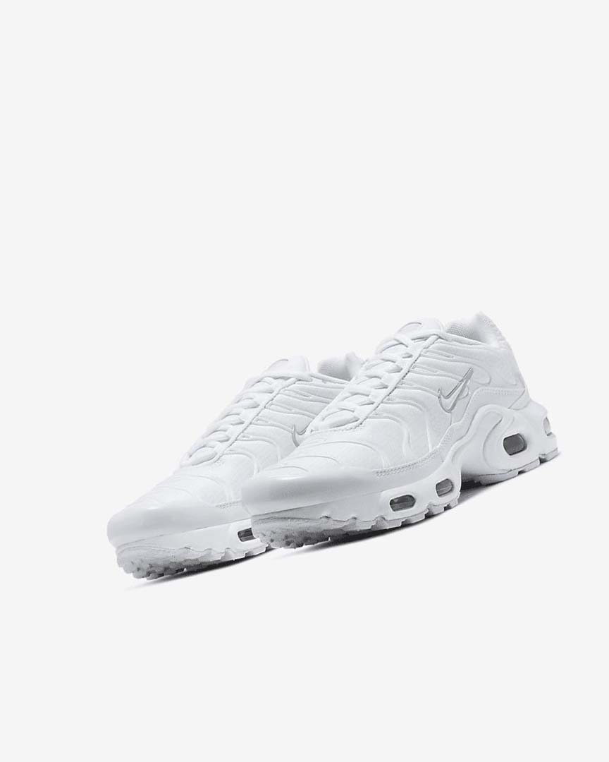 White / Metal Silver / White Boys' Nike Air Max Plus Sneakers | UK5388