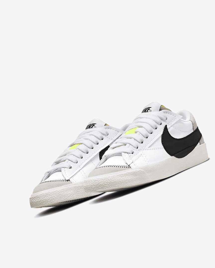 White / White / Black Women's Nike Blazer Low '77 Jumbo Sneakers | UK3136