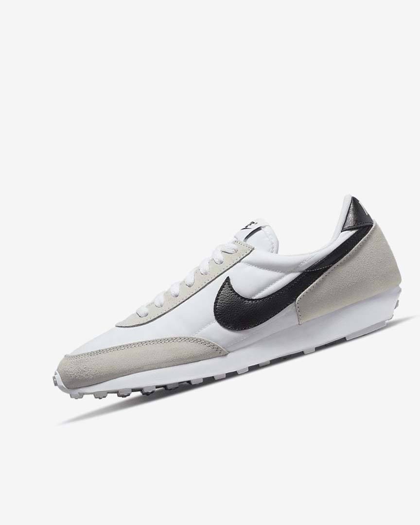 White / White / Black Women\'s Nike Daybreak Sneakers | UK5392