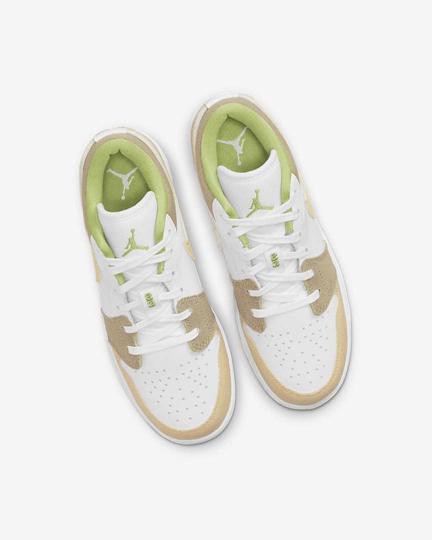 White / White / Green Girls' Nike Air Jordan 1 Low SE Sneakers | UK4650