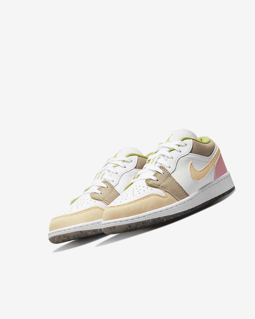 White / White / Green Girls' Nike Air Jordan 1 Low SE Sneakers | UK4650