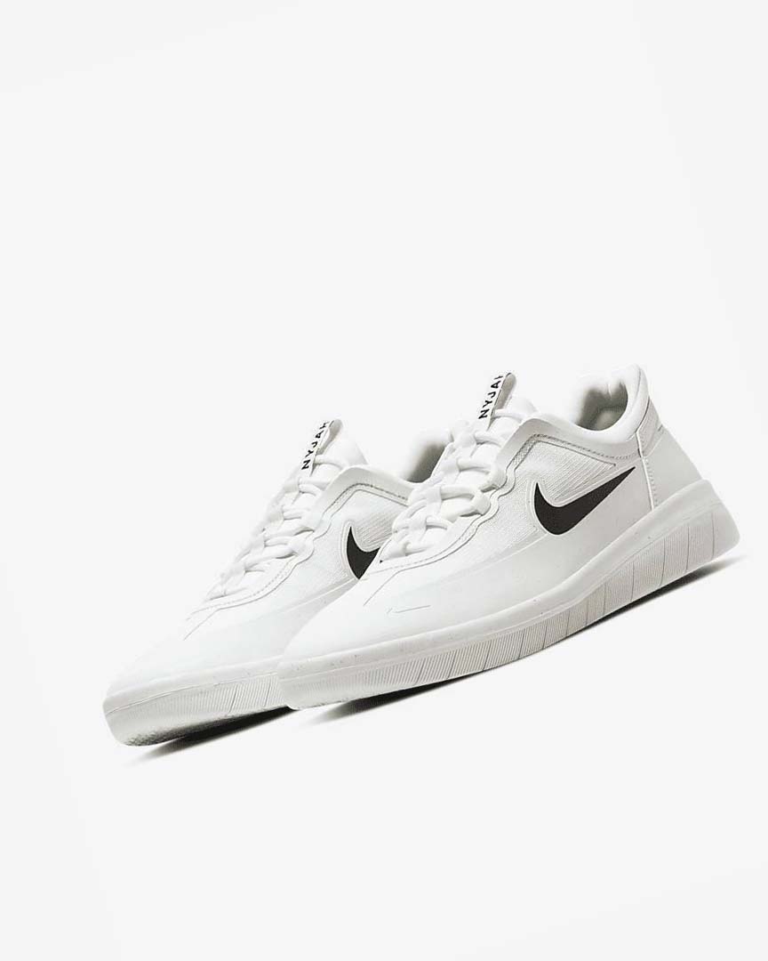 White / White / White / Black Men's Nike SB Nyjah Free 2 Skate Shoes | UK2633