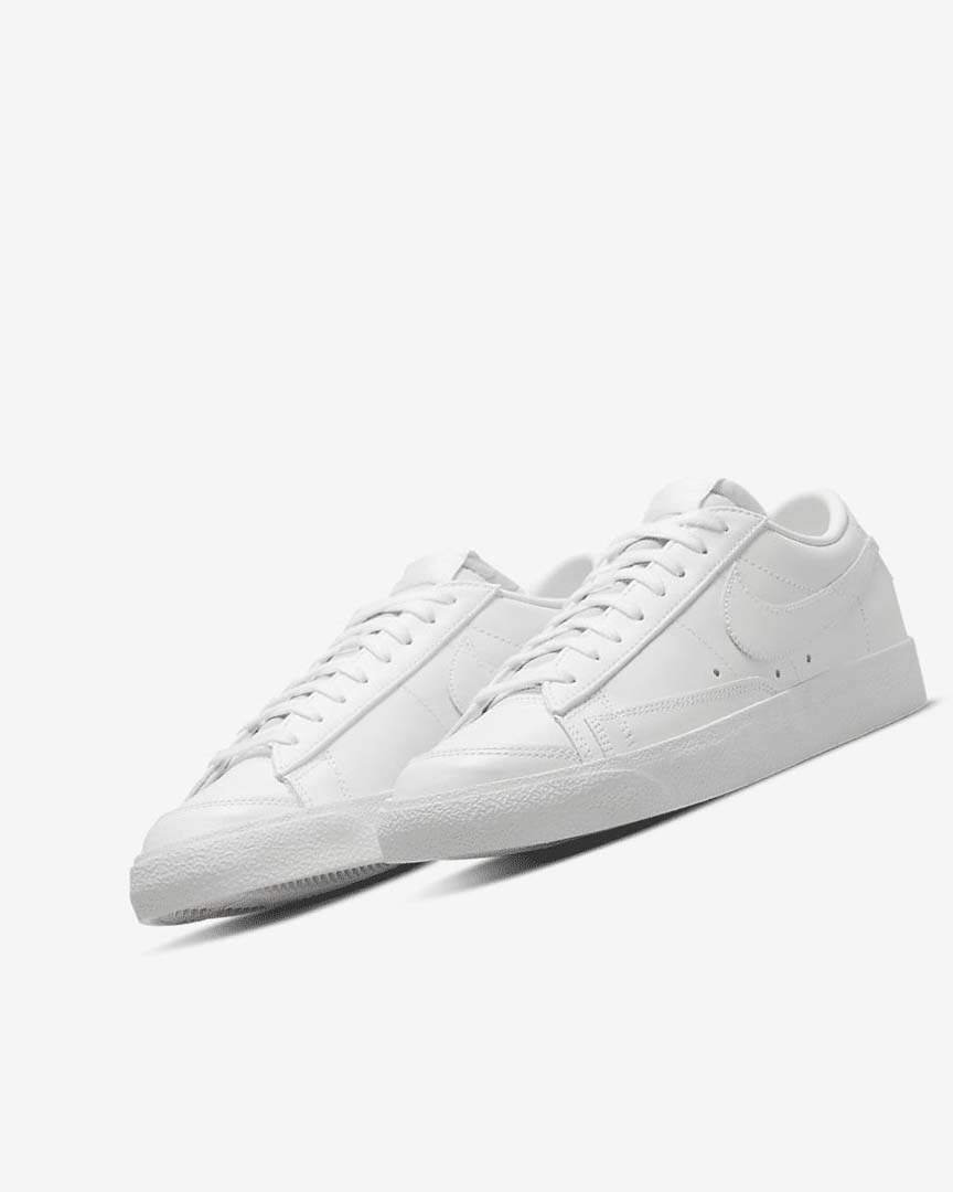 White / White / White / White Women's Nike Blazer Low '77 Sneakers | UK4759