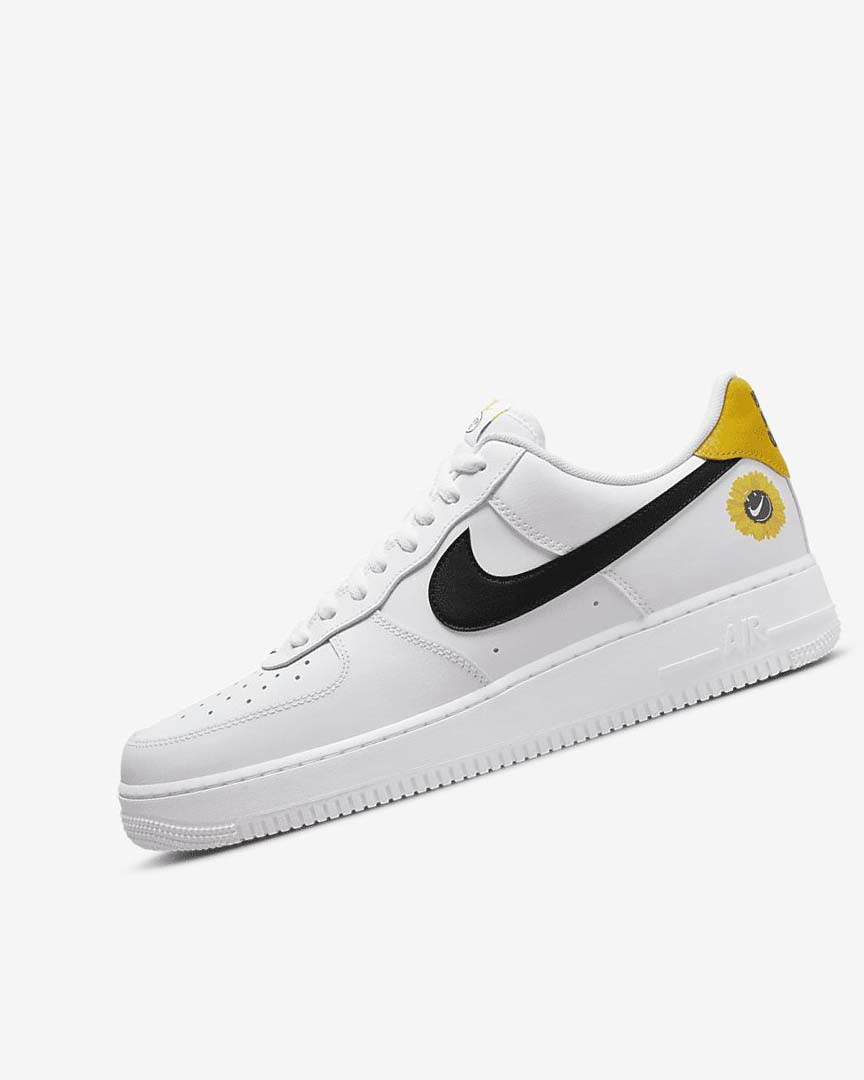 White / Yellow / Black Men\'s Nike Air Force 1 \'07 LV8 Sneakers | UK4748